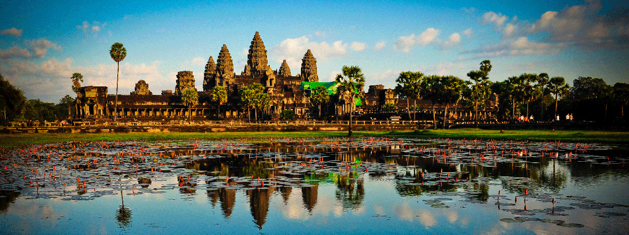 /resource/Images/Indochina/cambodia/headerimage/Angkor-Wat-lake.jpg