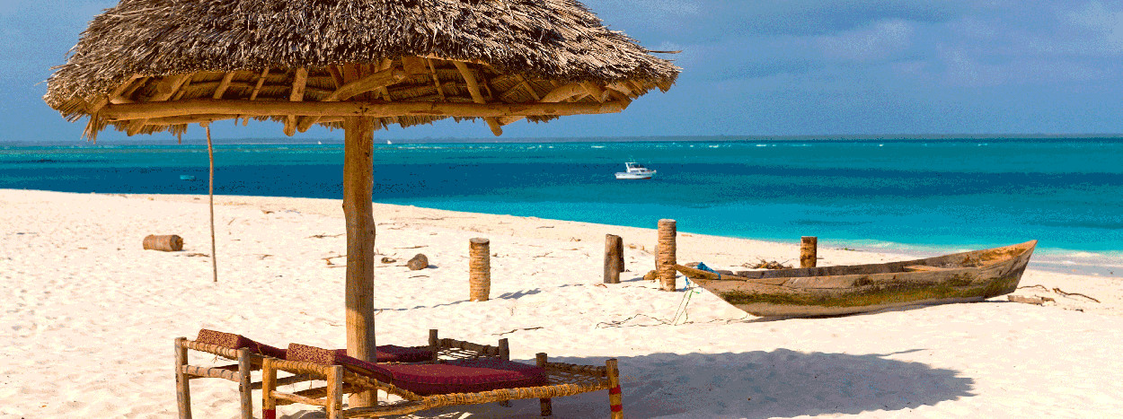 /resource/Images/africa/tanzania/headerimage/Umbrella-and-lounges-Kendwa-beach-Zanzibar-Tanzania.jpg