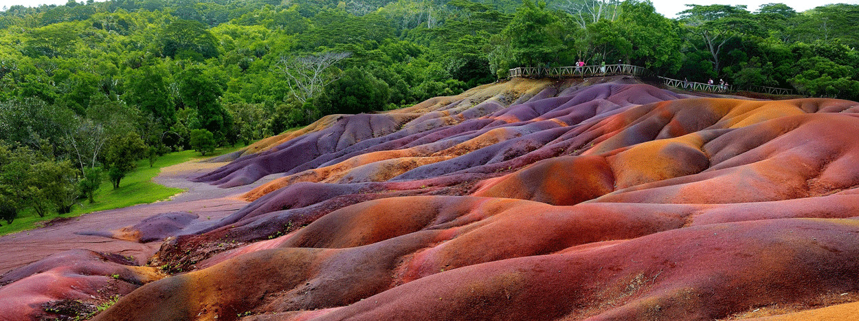 /resource/Images/indianocean/mauritius/headerimage/Chamarell-seven-color-lands-Natural-parks.jpg