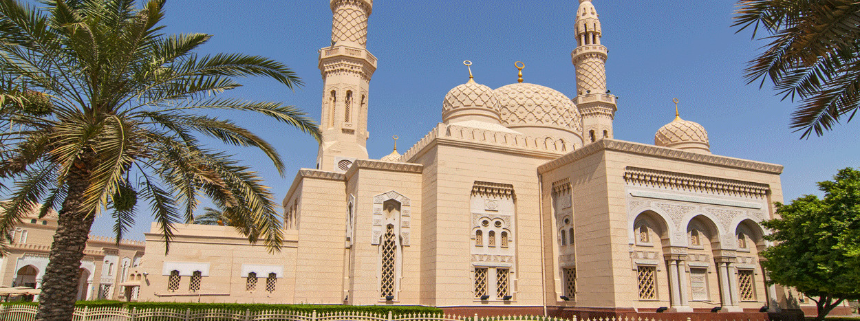 /resource/asia/middle-east/united-arab-emirates-holidays/images/Jumeirah-Mosque-hd.jpg